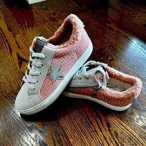 Girl's Frankie Faux Fur Trim Low-Top Sneakers